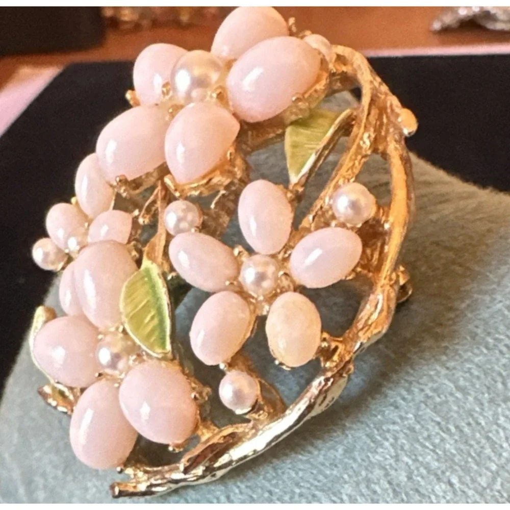 Vtg ART brooch‎ faux pearl pink flower green enamel Arthur Pepper 1960s EUC